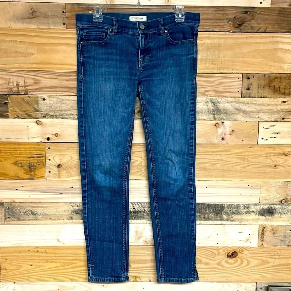 White House Black Market size 4 Noir medium wash skinny leg jean